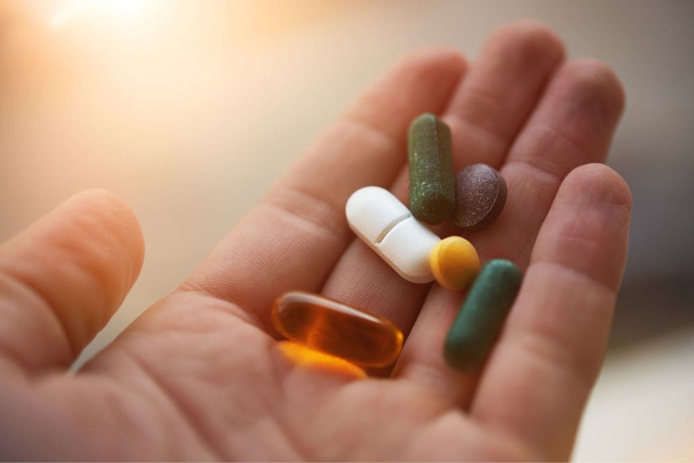 Raleigh Oaks - Polypharmacy How Multiple Medications Can Cause Psychiatric Symptoms in Older Adults